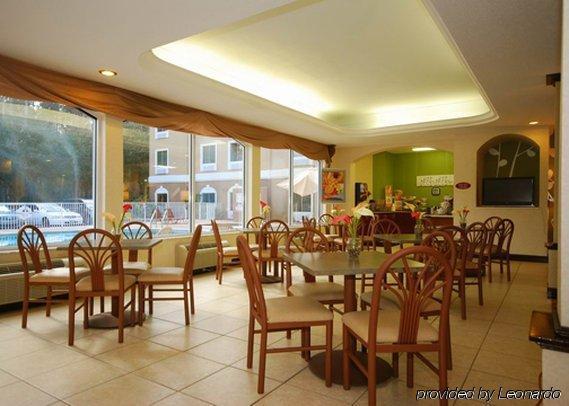 Sleep Inn & Suites Orlando International Airport Ресторан фото